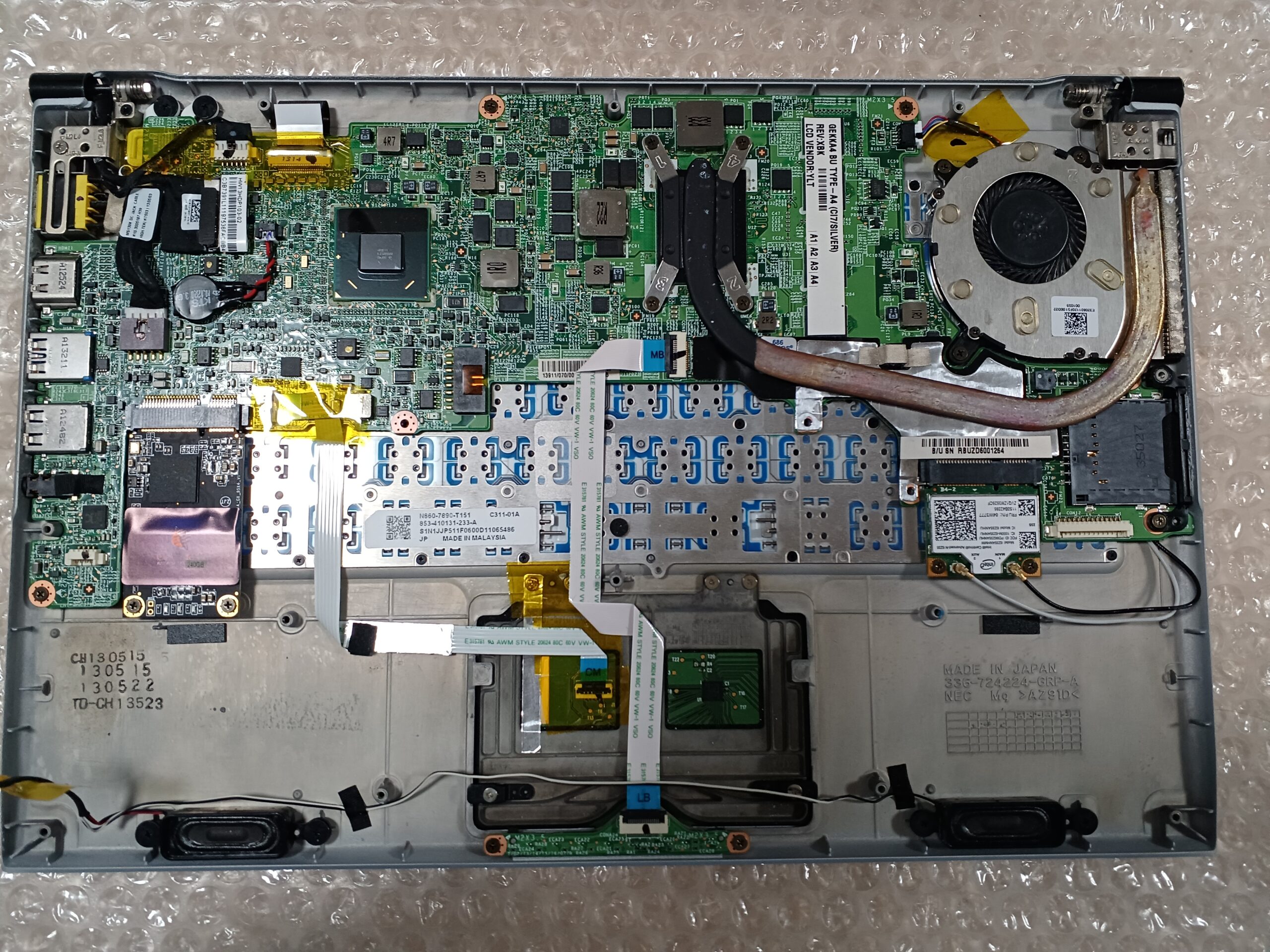 NEC LaViels350/L. 黒 バッテリー不良 ジャンク NEC LaViels350/L. 黒 バッテリー不良 ジャンク ジャンク品 NEC